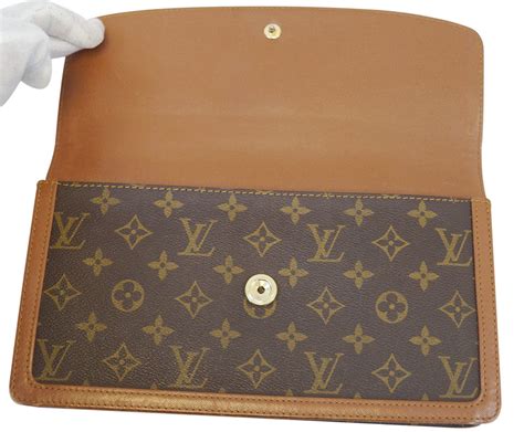 vintage Louis Vuitton clutch